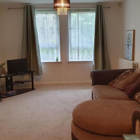 2-Bedroom Back Hilton Area Apartment - Ground Floor, Aberdeen City Center Zimmer foto